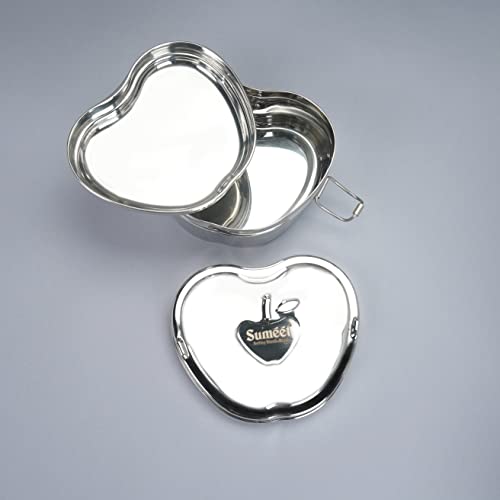 Sumeet Stainless Steel Apple Lunch Box/Tiffin with Steel Separator Plate and Locking Clip, 650ML, Ideal for 1 Person - Silver