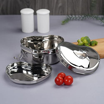 Sumeet Stainless Steel Apple Lunch Box/Tiffin with Steel Separator Plate and Locking Clip, 650ML, Ideal for 1 Person - Silver
